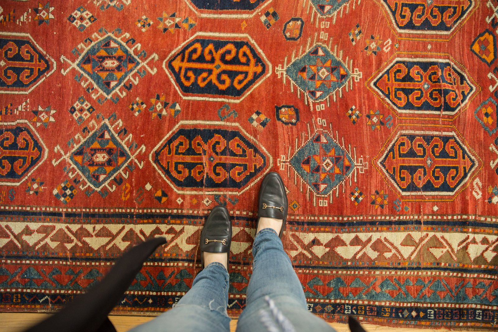 5.5x8.5 Vintage Kazak Carpet // ONH Item sm001381 Image 1