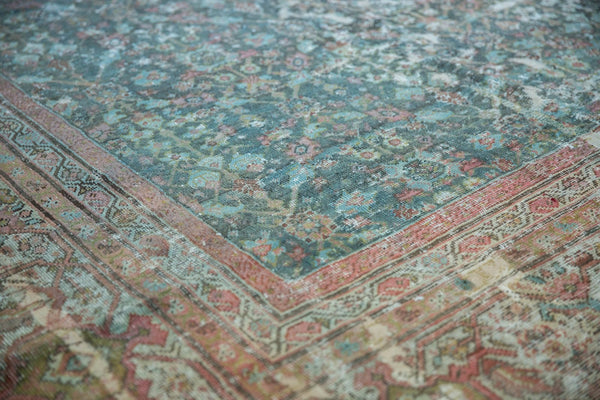 Vintage Distressed Mahal Carpet