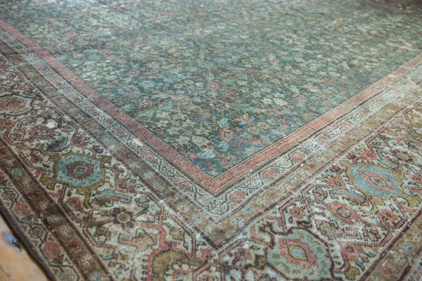 Vintage Distressed Mahal Carpet