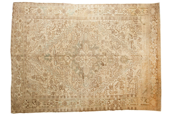 7.5x10.5 Vintage Distressed Heriz Carpet // ONH Item sm001411