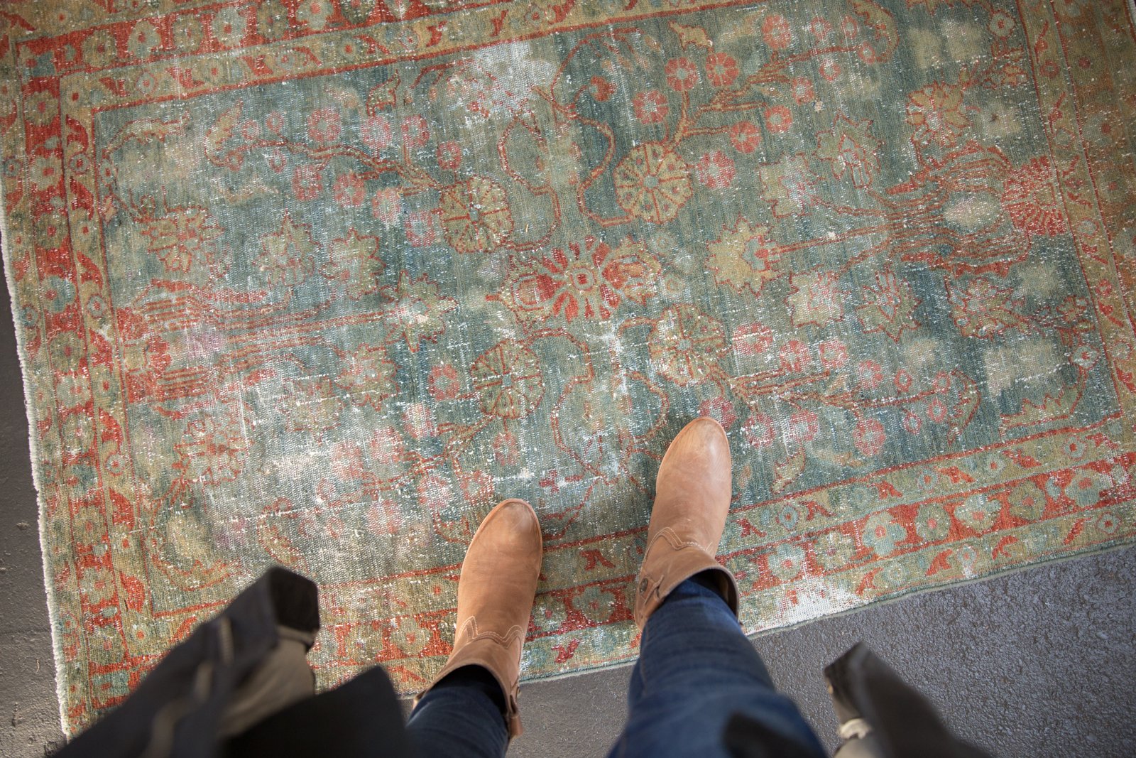 3.5x5.5 Vintage Distressed Hamadan Rug // ONH Item sm001470 Image 1