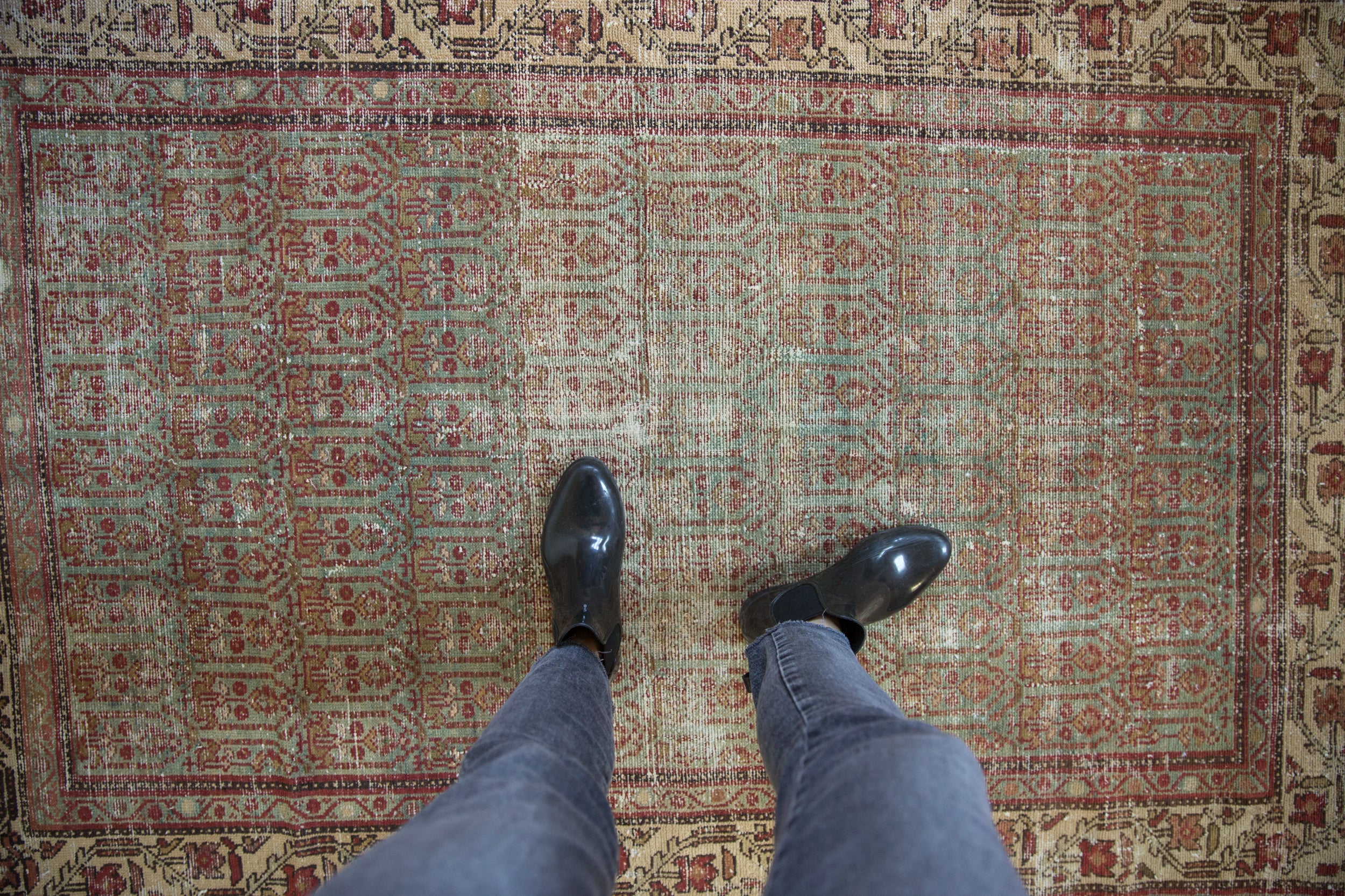 4x6 Vintage Distressed Hamadan Rug // ONH Item sm001478 Image 1