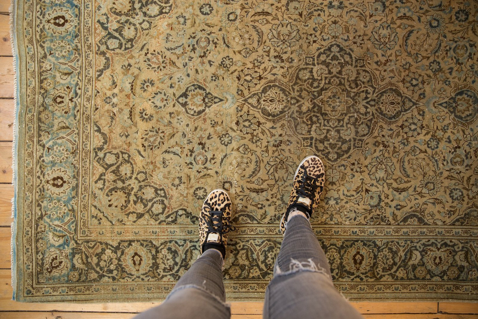 4.5x7 Vintage Distressed Kashan Rug // ONH Item sm001492 Image 1