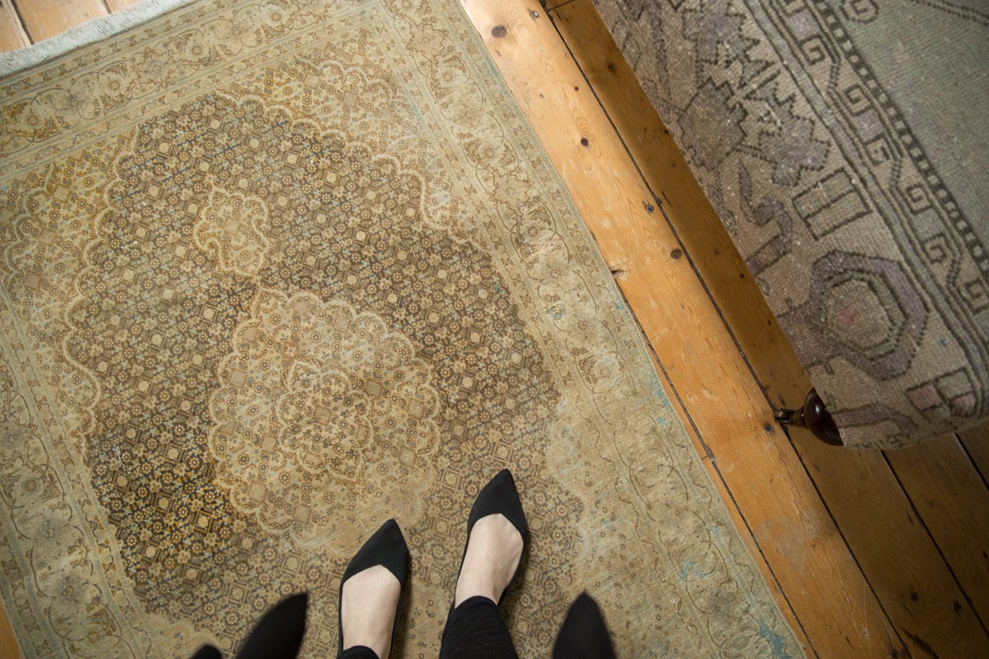 3.5x5 Vintage Distressed Tabriz Rug // ONH Item sm001534 Image 1