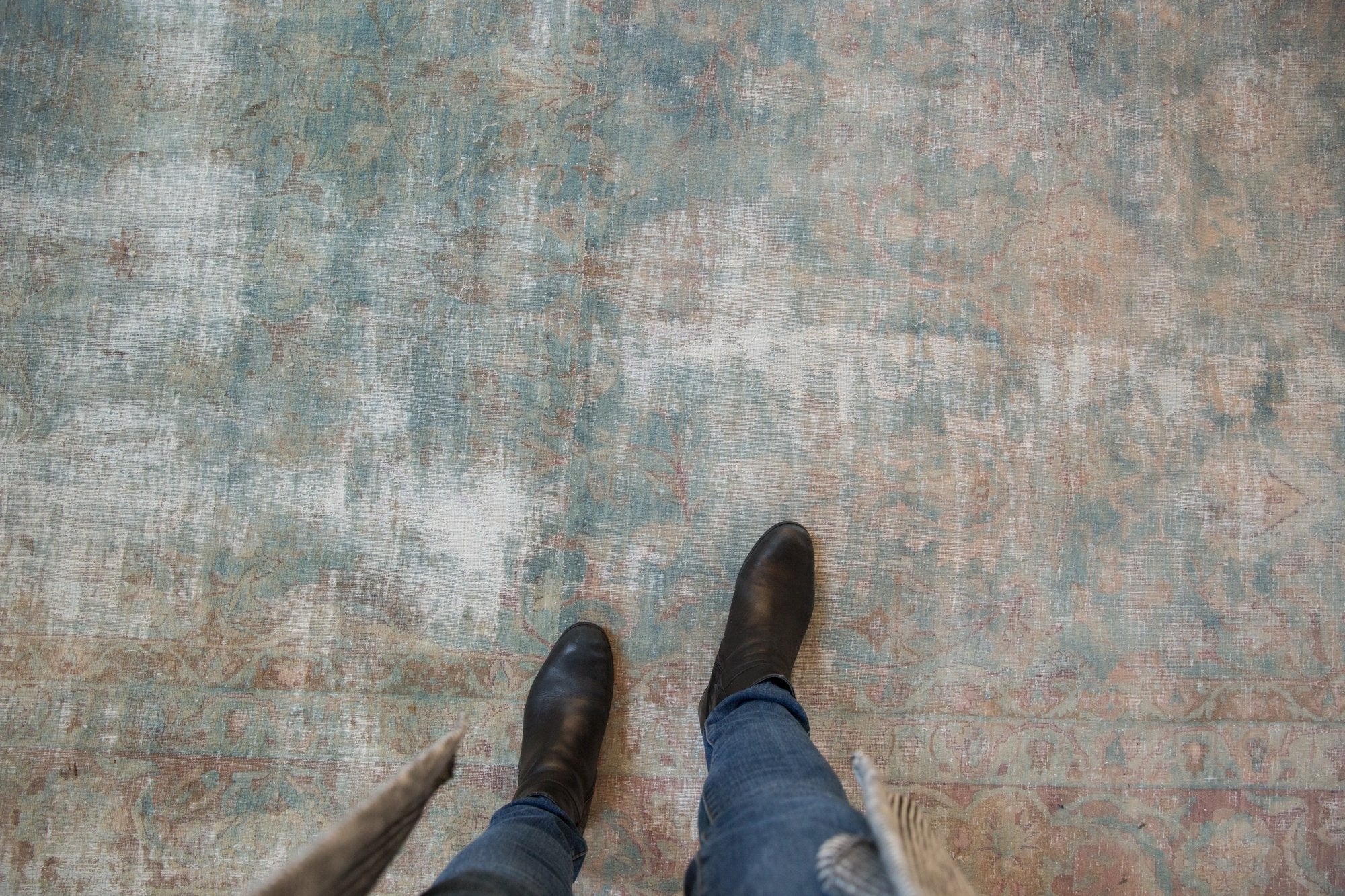 9x13.5 Vintage Fragment Yazd Carpet // ONH Item sm001569 Image 1