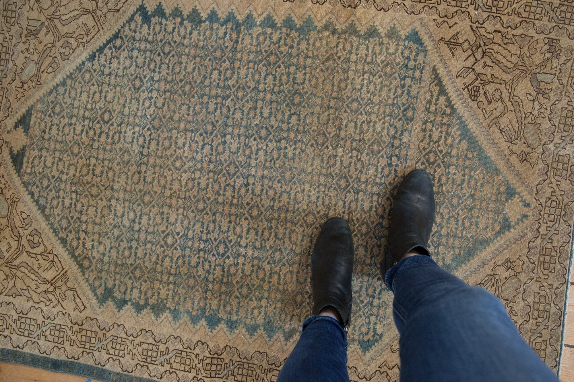 3.5x5 Vintage Distressed Malayer Rug // ONH Item sm001584 Image 1